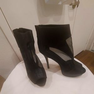 Bebe booties size 9